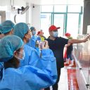 家校携手“食”刻守护 智慧食堂共筑安心——武汉光谷为明实验学校小学部举办家长进食堂参观活动